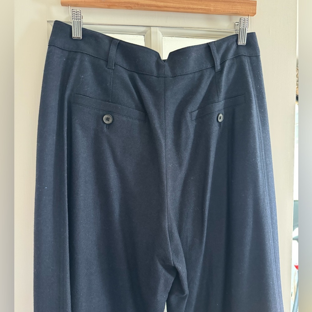 ME+EM EUC Navy double pleat Italian flannel wide leg pants - size 8 (Short) - Picture 9 of 14